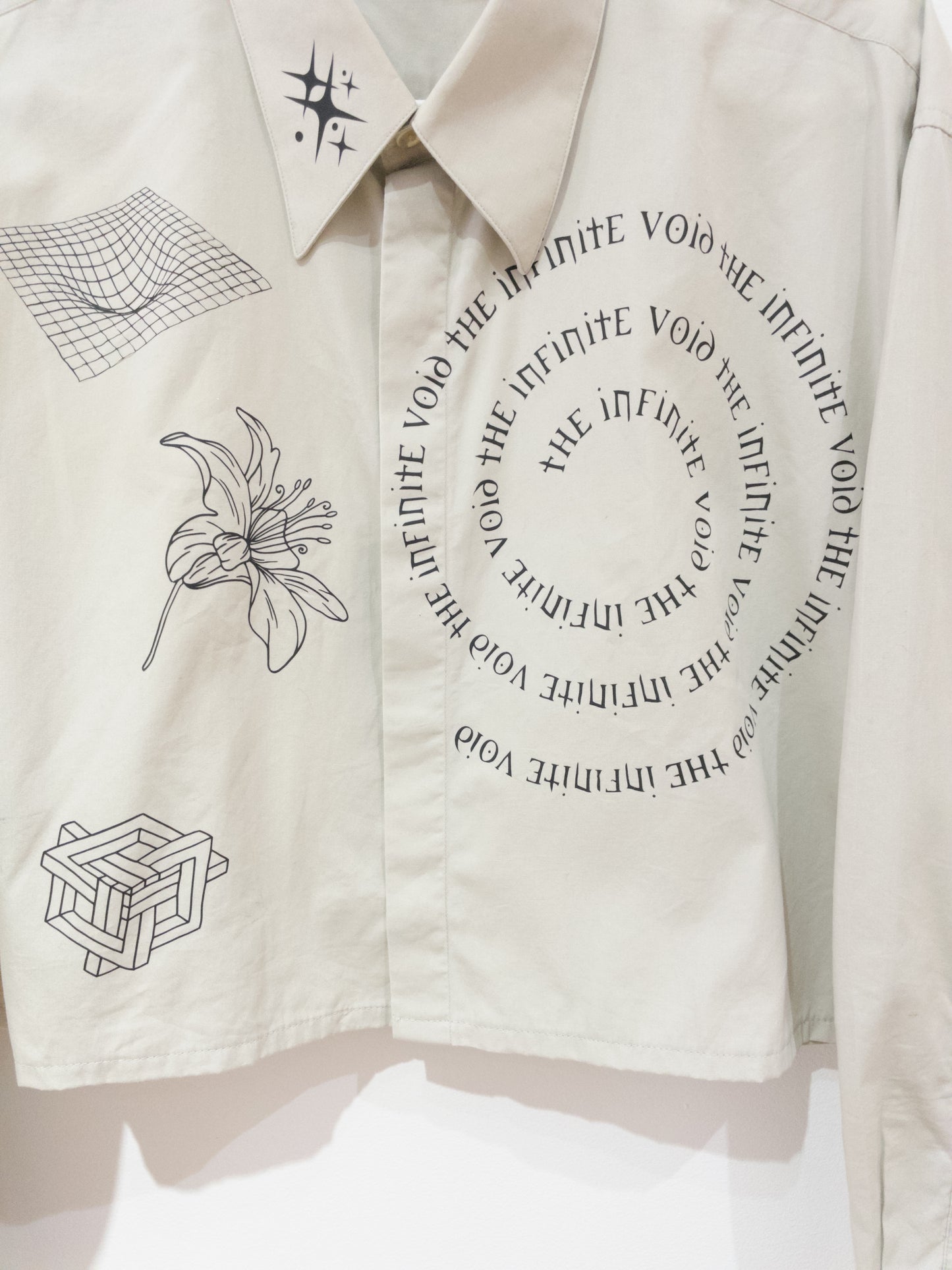 taupe "INFINITE VOID" cropped shirt - Sz L